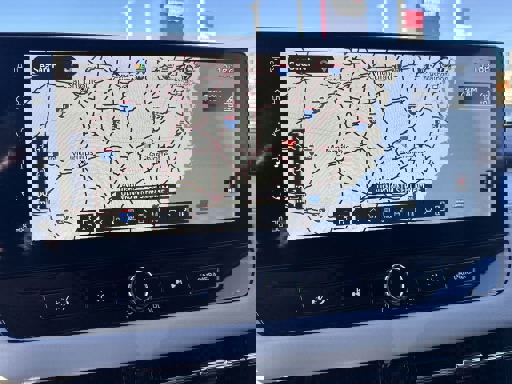 New 2025 Mitsubishi Outlander SE image 17