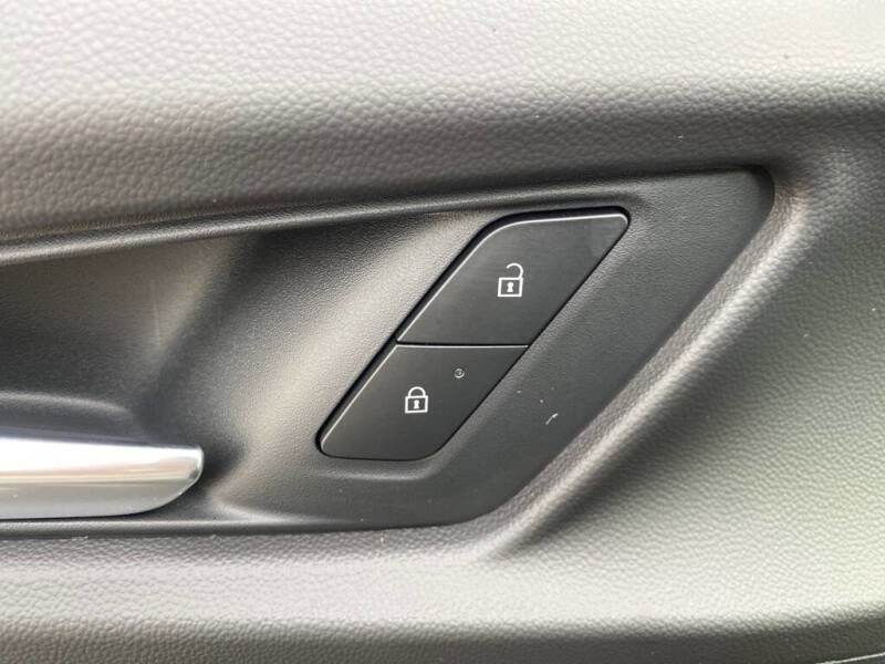 New 2026 Chevrolet Equinox LT image 25