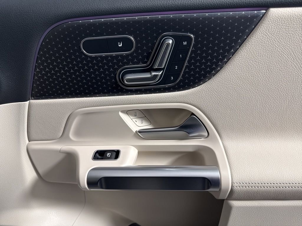 Used 2025 Mercedes-Benz EQB 300 4MATIC w/ Driver Assistance Package image 14