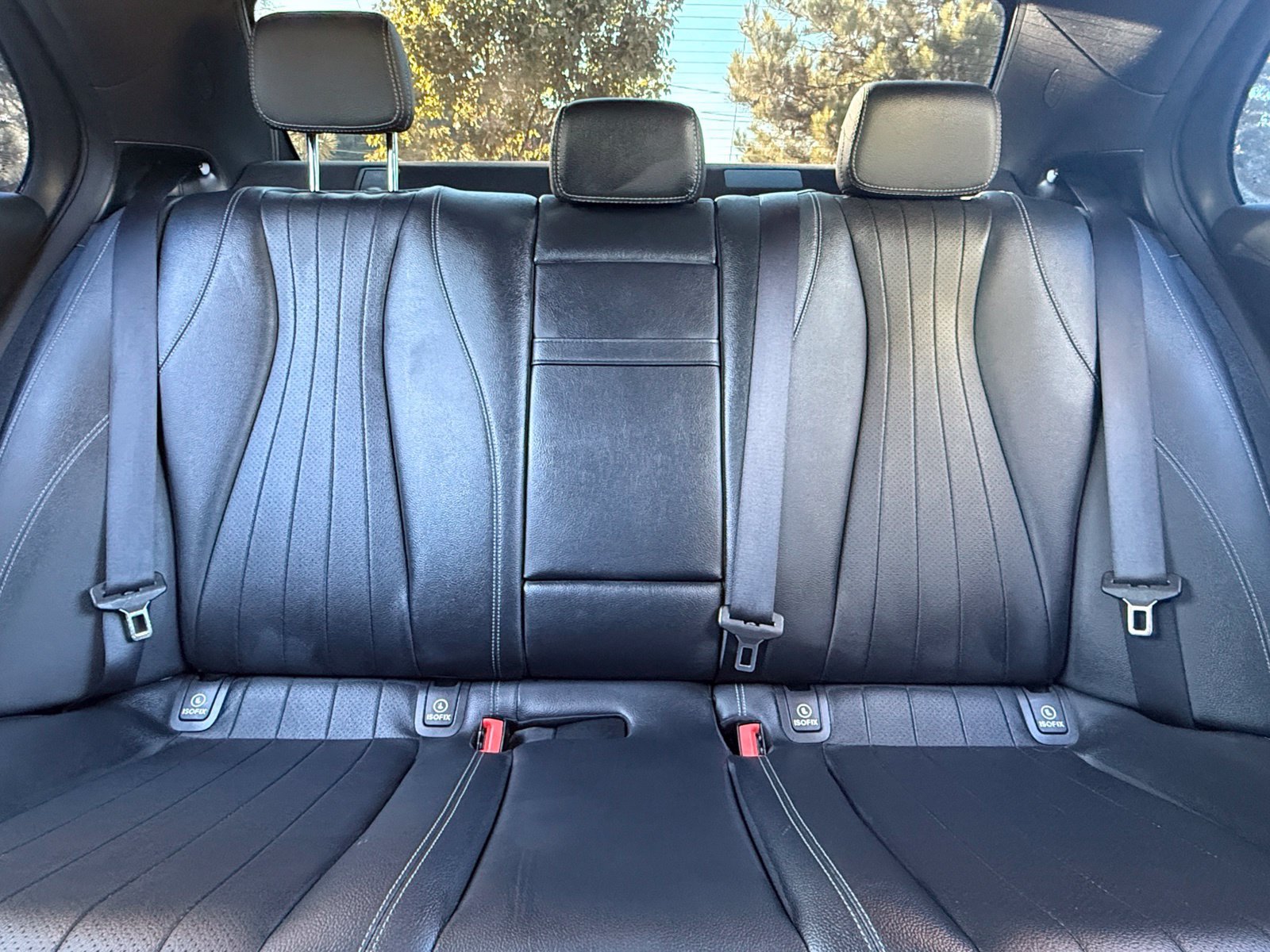 Used 2022 Mercedes-Benz E 350 Sedan image 41