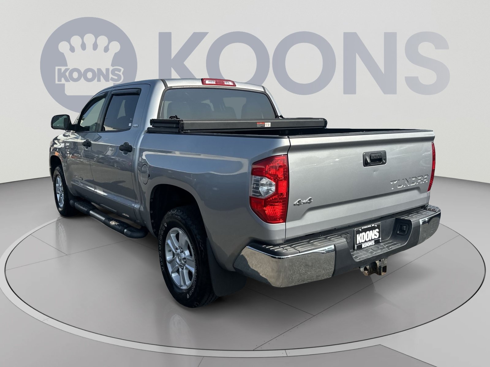 Used 2017 Toyota Tundra SR5 w/ SR5 Upgrade Package AWD/4WD image 14