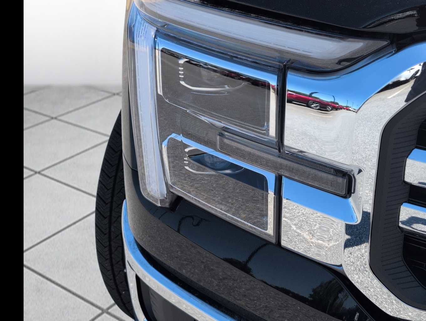 New 2025 Ford F150 Lariat w/ Equipment Group 501A Mid image 3