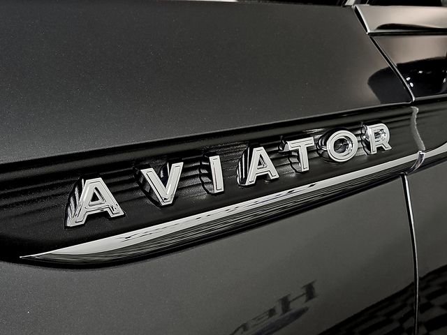Used 2025 Lincoln Aviator Reserve w/ Equipment Group 201A AWD/4WD image 34