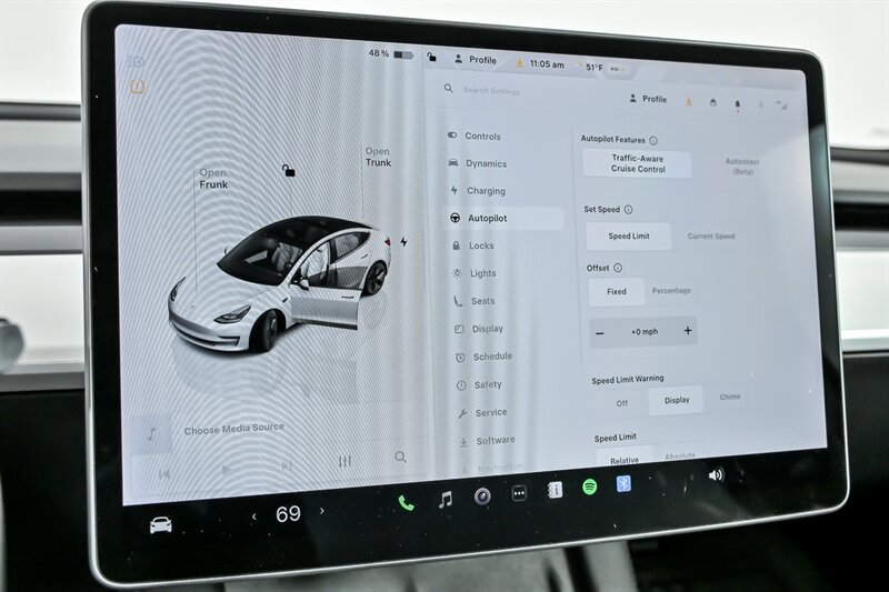 Used 2023 Tesla Model 3 Standard Range RWD image 32
