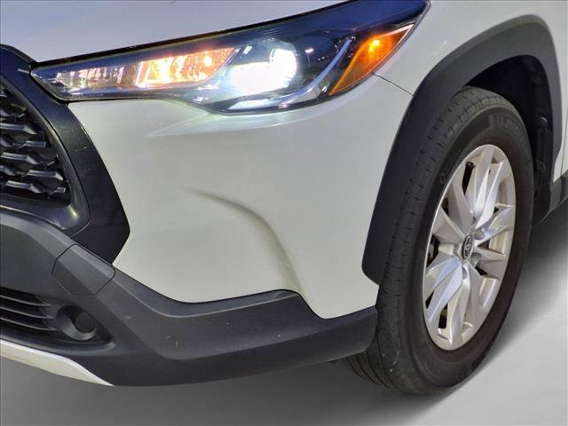 Used 2023 Toyota Corolla Cross LE FWD image 10