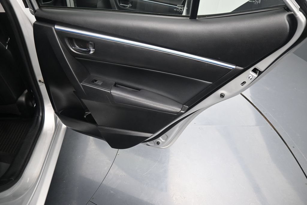 Used 2016 Toyota Corolla S FWD image 13