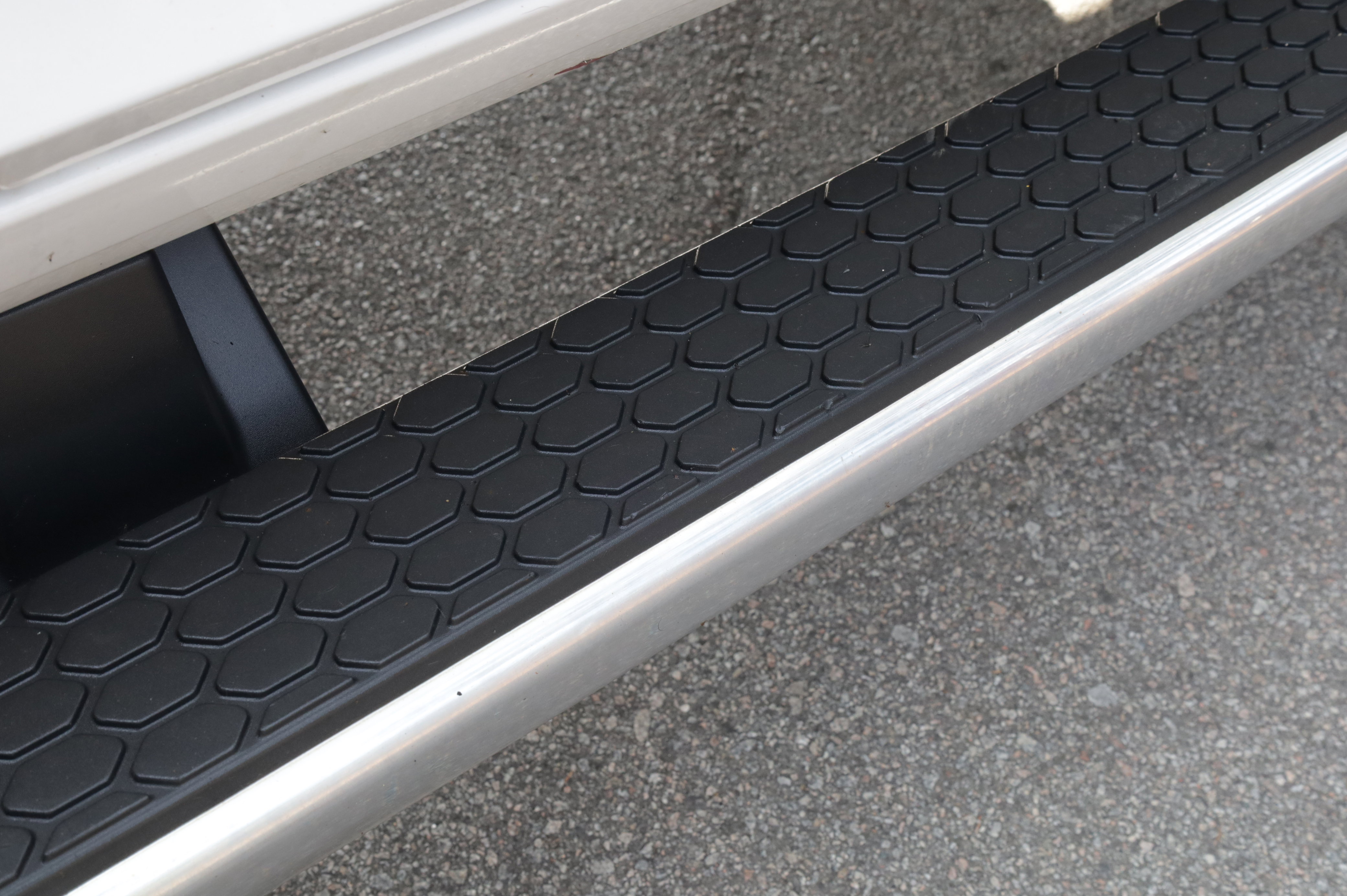Used 2015 RAM 2500 Limited image 11