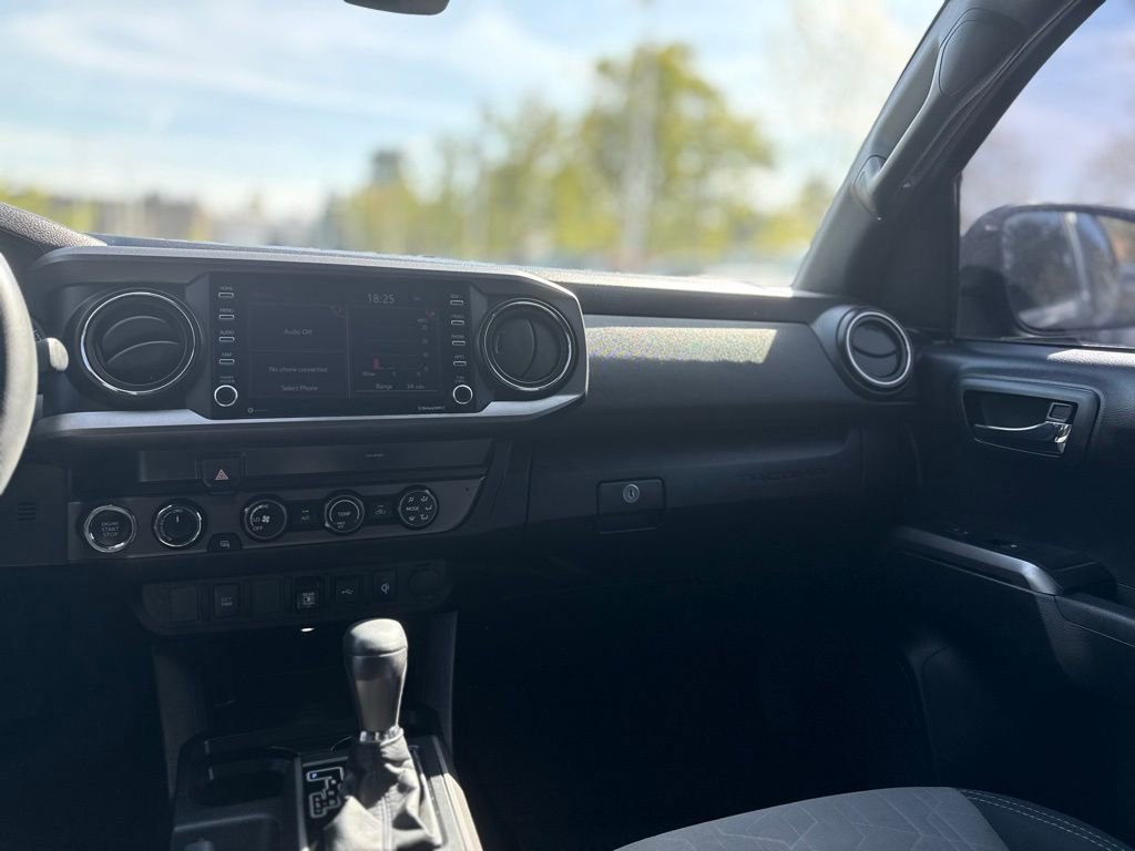Used 2020 Toyota Tacoma TRD Off-Road image 25