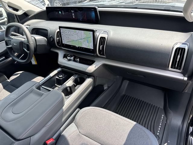 New 2025 Ford Expedition Max Active RWD image 16