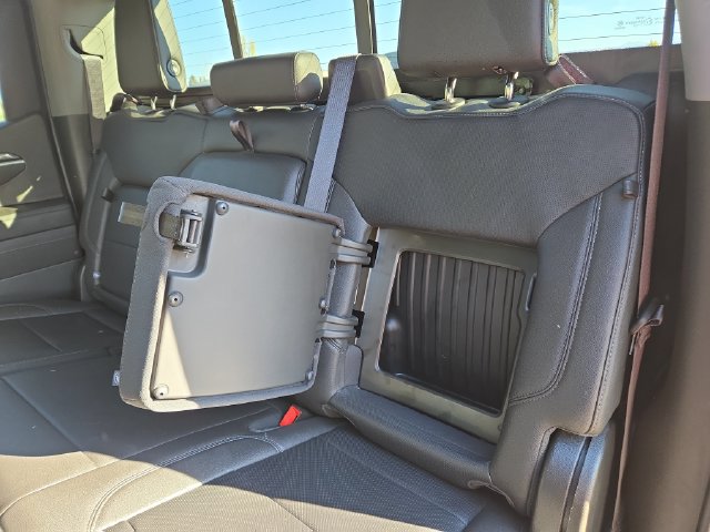 Used 2022 Chevrolet Silverado 1500 LTZ w/ Technology Package AWD/4WD image 33