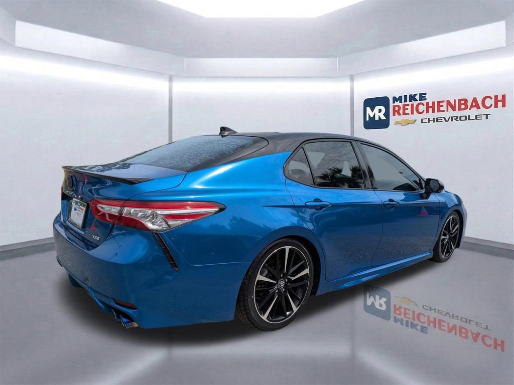 Used 2020 Toyota Camry XSE image 4