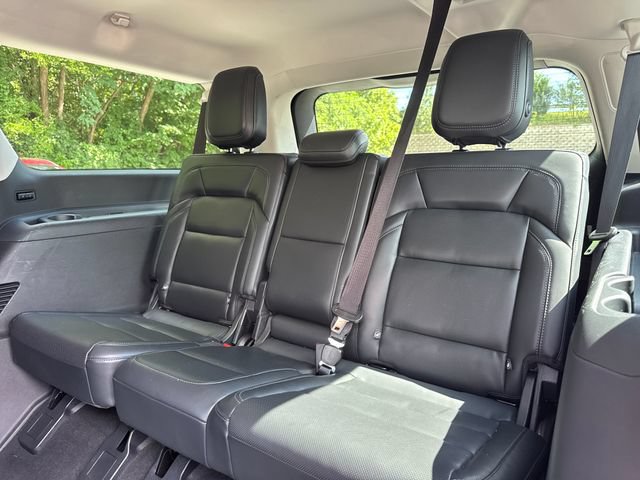 Used 2025 Lincoln Navigator L Reserve AWD/4WD image 12