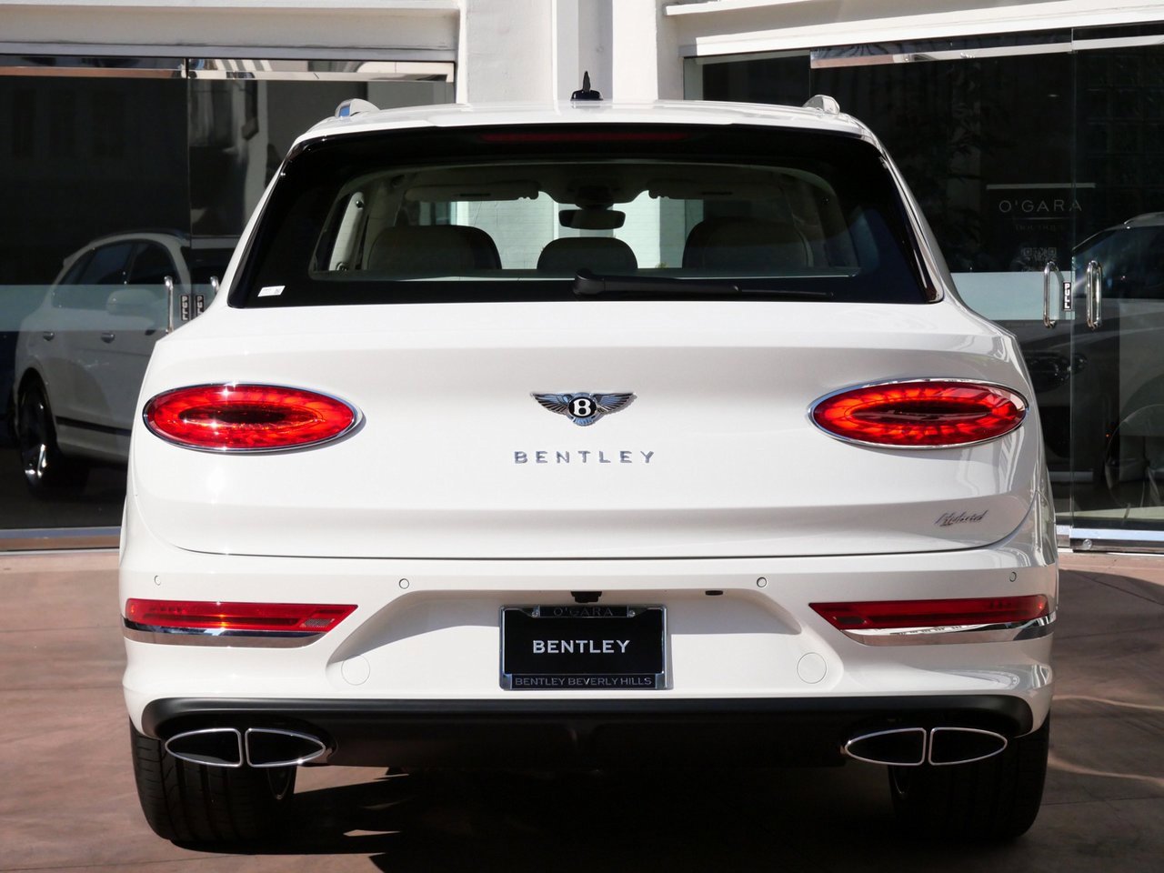 New 2025 Bentley Bentayga Plug-In Hybrid image 7