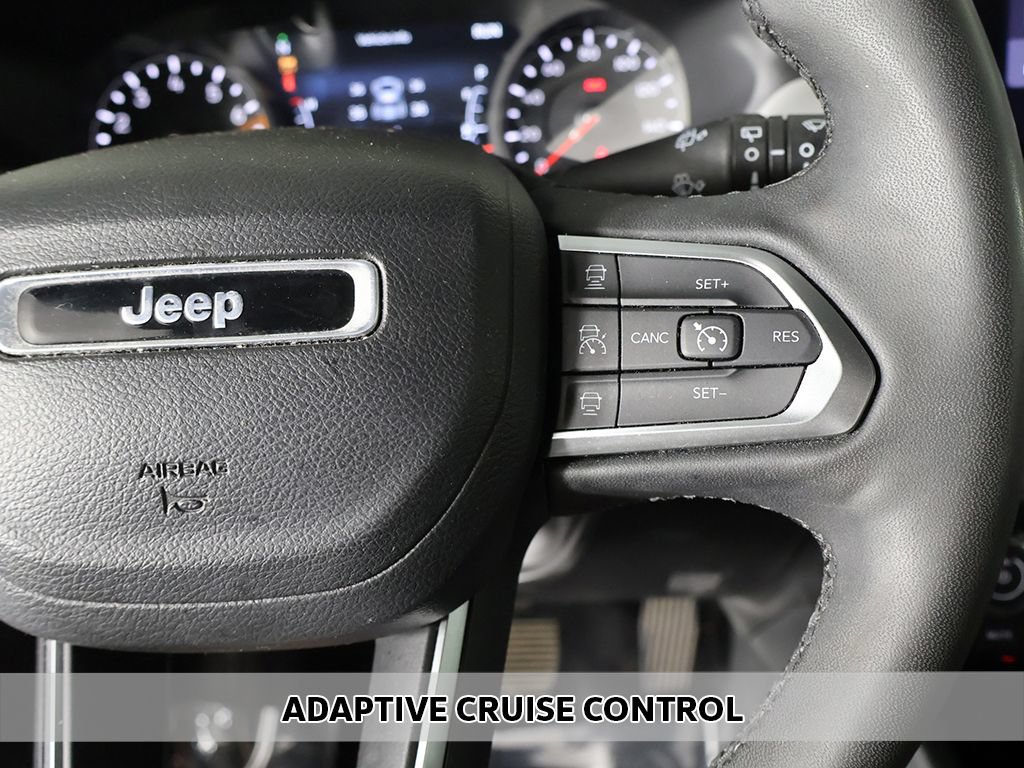 Used 2023 Jeep Compass Limited AWD/4WD image 3