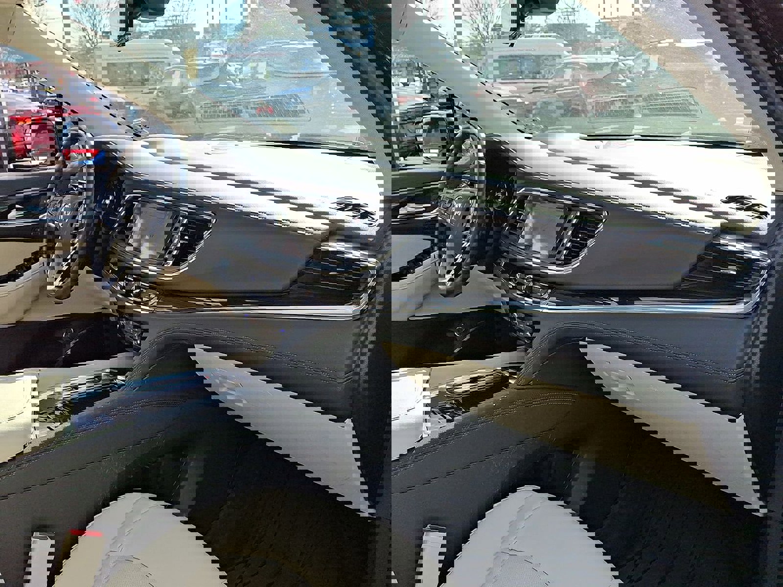 Used 2023 Buick Enclave Premium w/ Experience Buick Package image 30