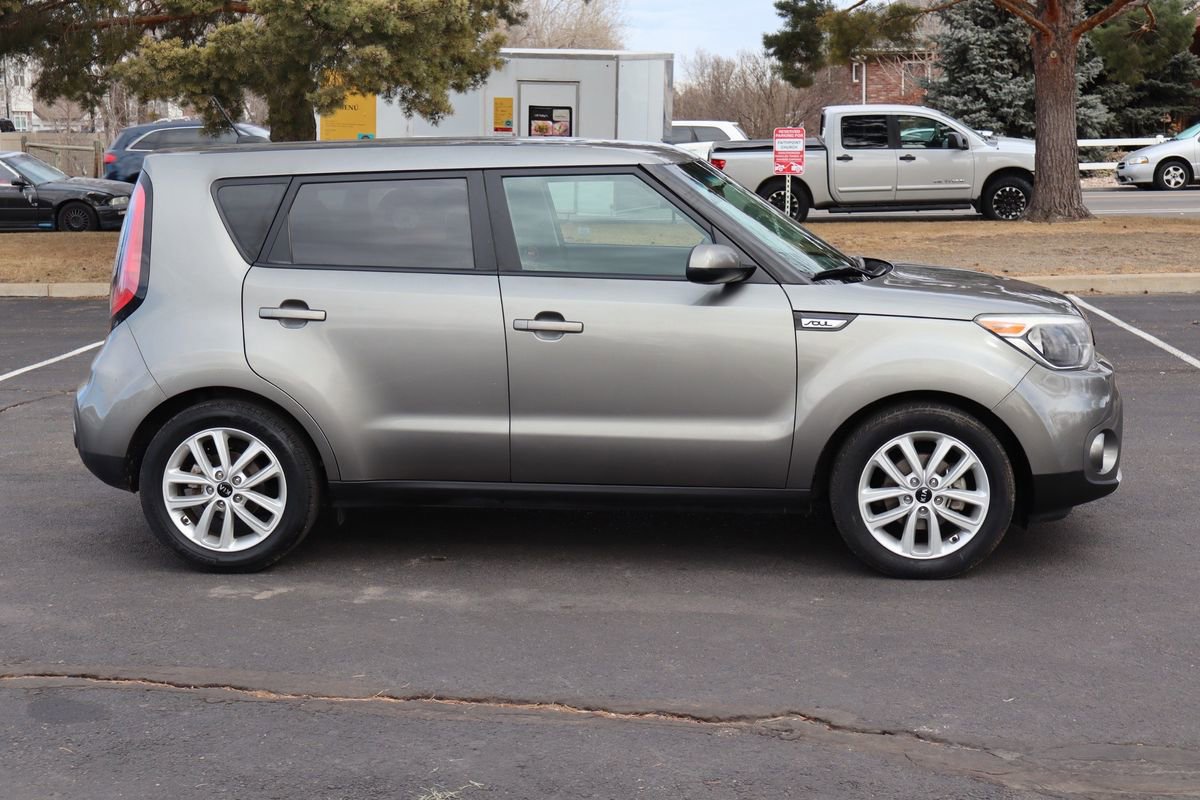 Used 2018 Kia Soul + FWD image 3