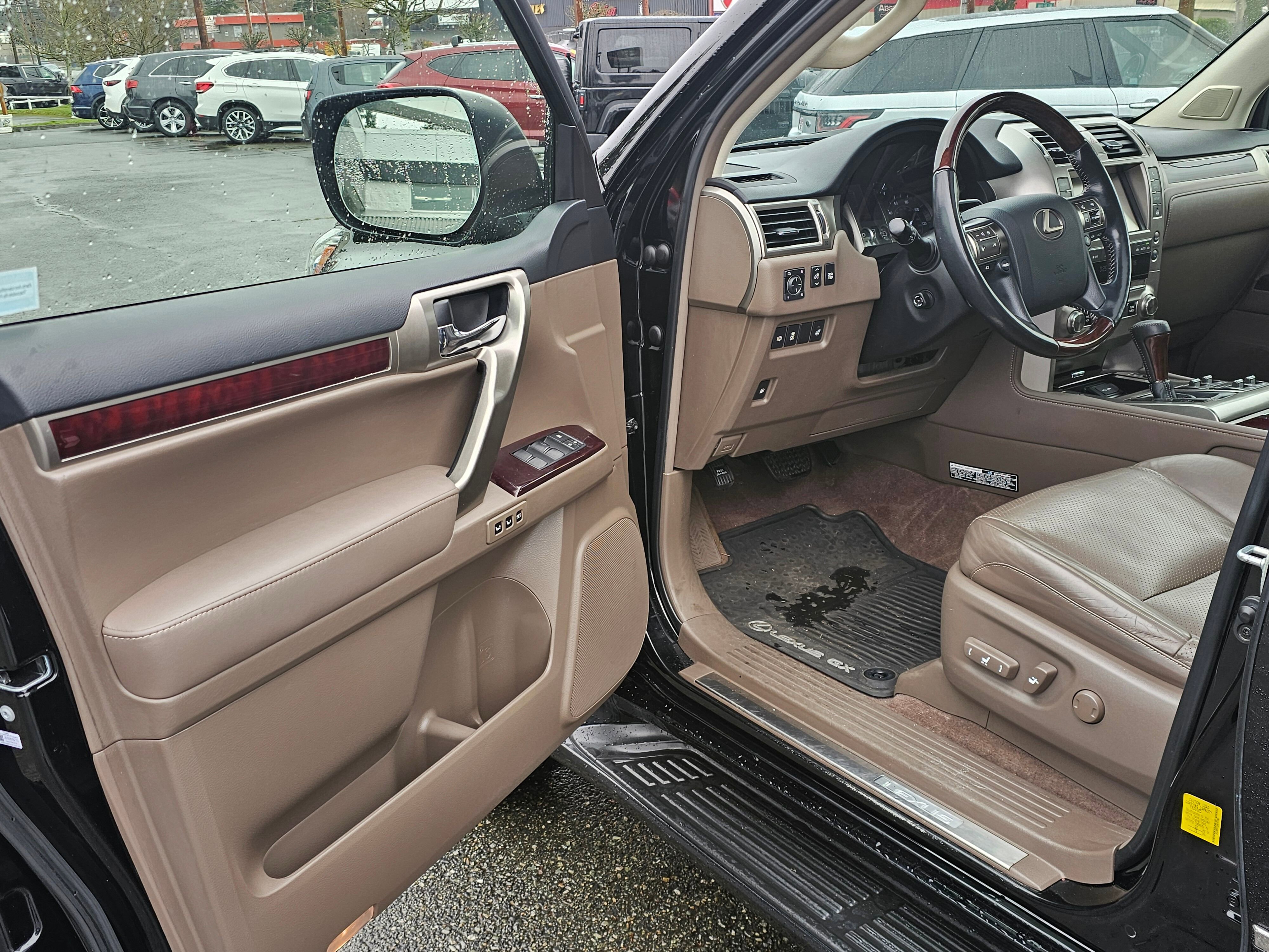 Used 2017 Lexus GX 460 Luxury image 21