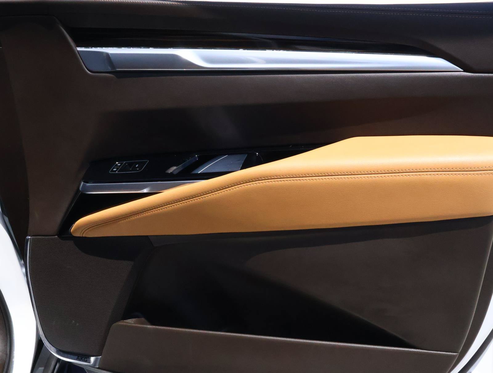 Certified 2025 Cadillac Escalade Premium Luxury RWD image 23