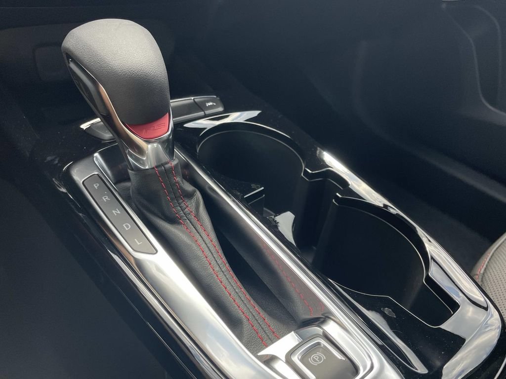 New 2026 Chevrolet Trax RS w/ Sunroof Package FWD image 21