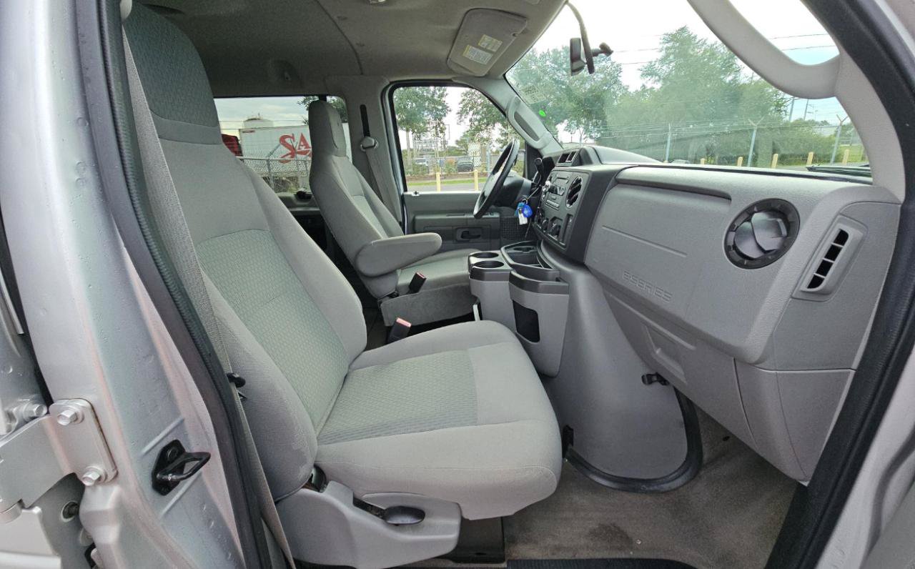 Used 2014 Ford E-350 and Econoline 350 XLT RWD image 14