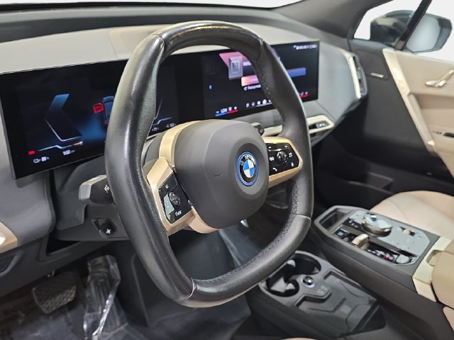 Certified 2024 BMW iX xDrive50 w/ Premium Package AWD/4WD image 12