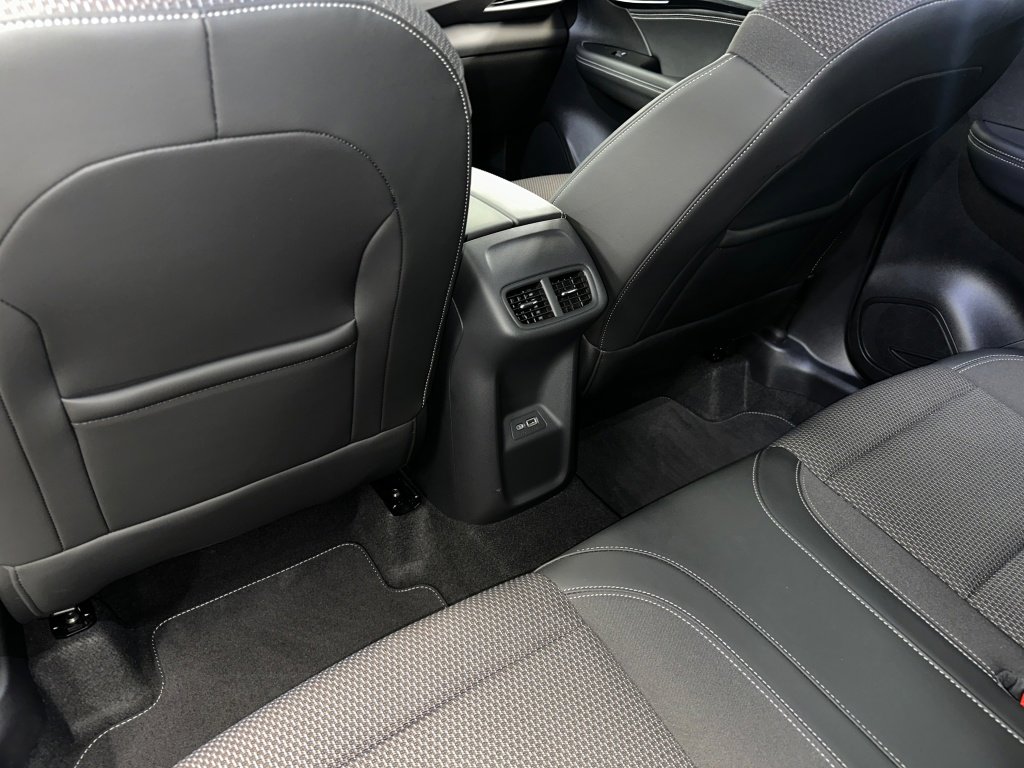 Certified 2022 Buick Envision Preferred image 19