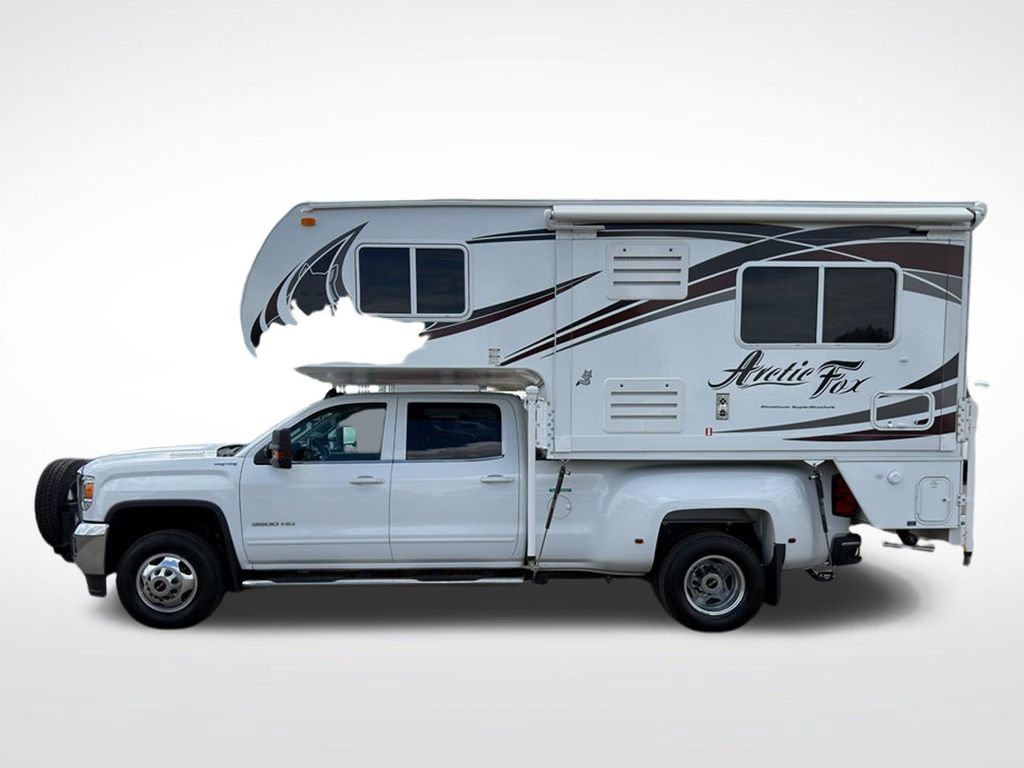 Used 2019 GMC Sierra 3500 SLE w/ SLE Fleet Preferred Package AWD/4WD image 2