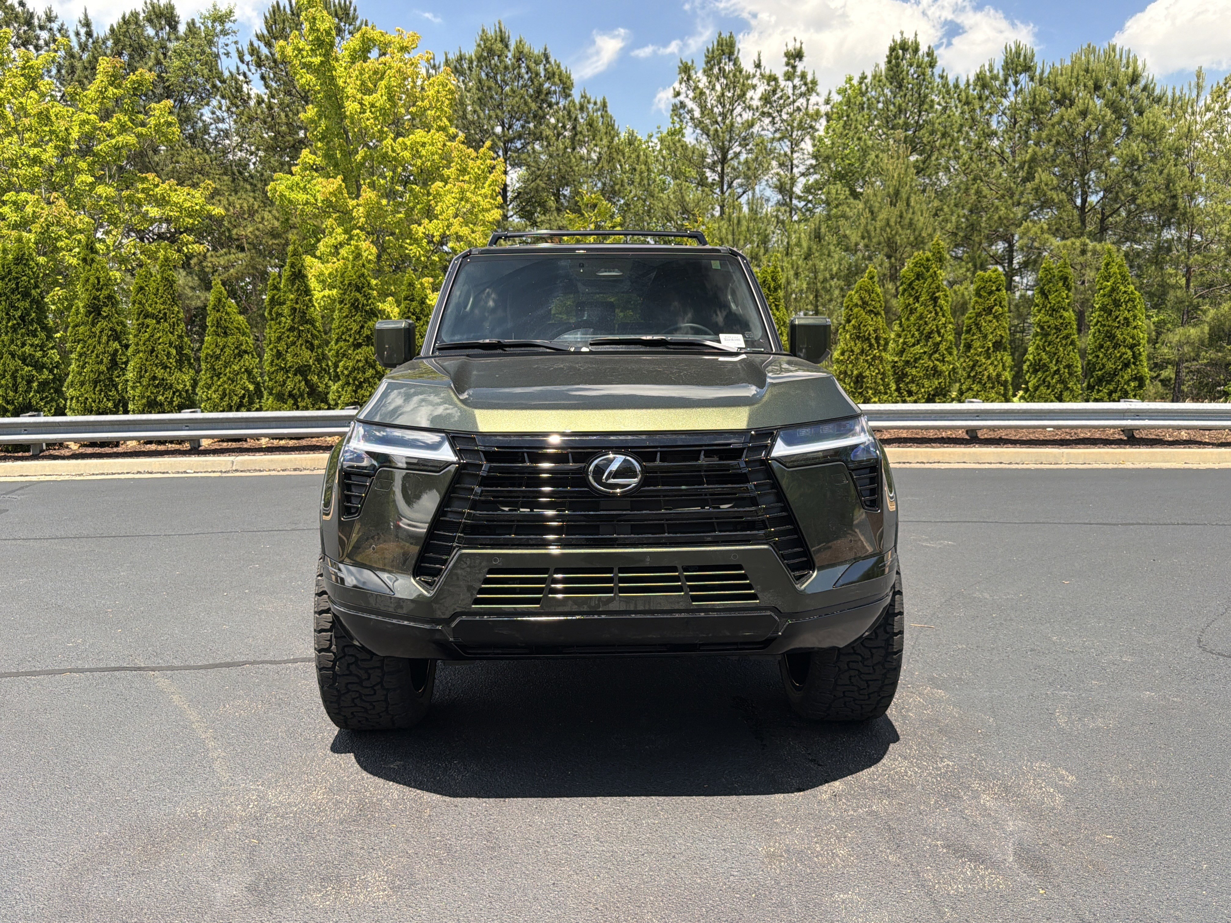 Used 2025 Lexus GX 550 w/ Accessory Package (2T) AWD/4WD image 13