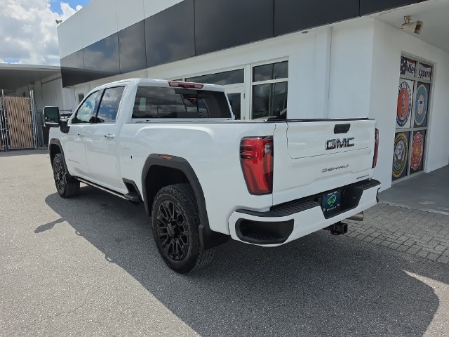 Certified 2025 GMC Sierra 2500 Denali Ultimate AWD/4WD image 6