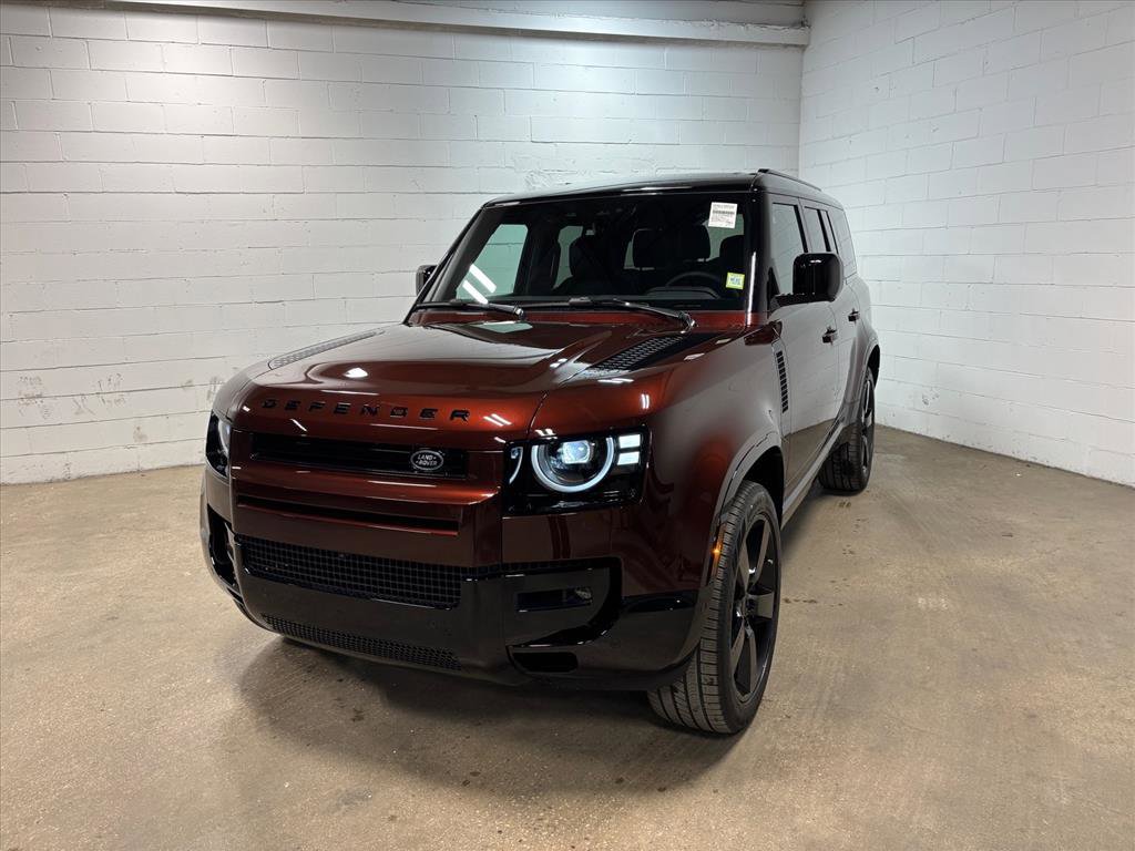 New 2026 Land Rover Defender 130 X-Dynamic SE image 2