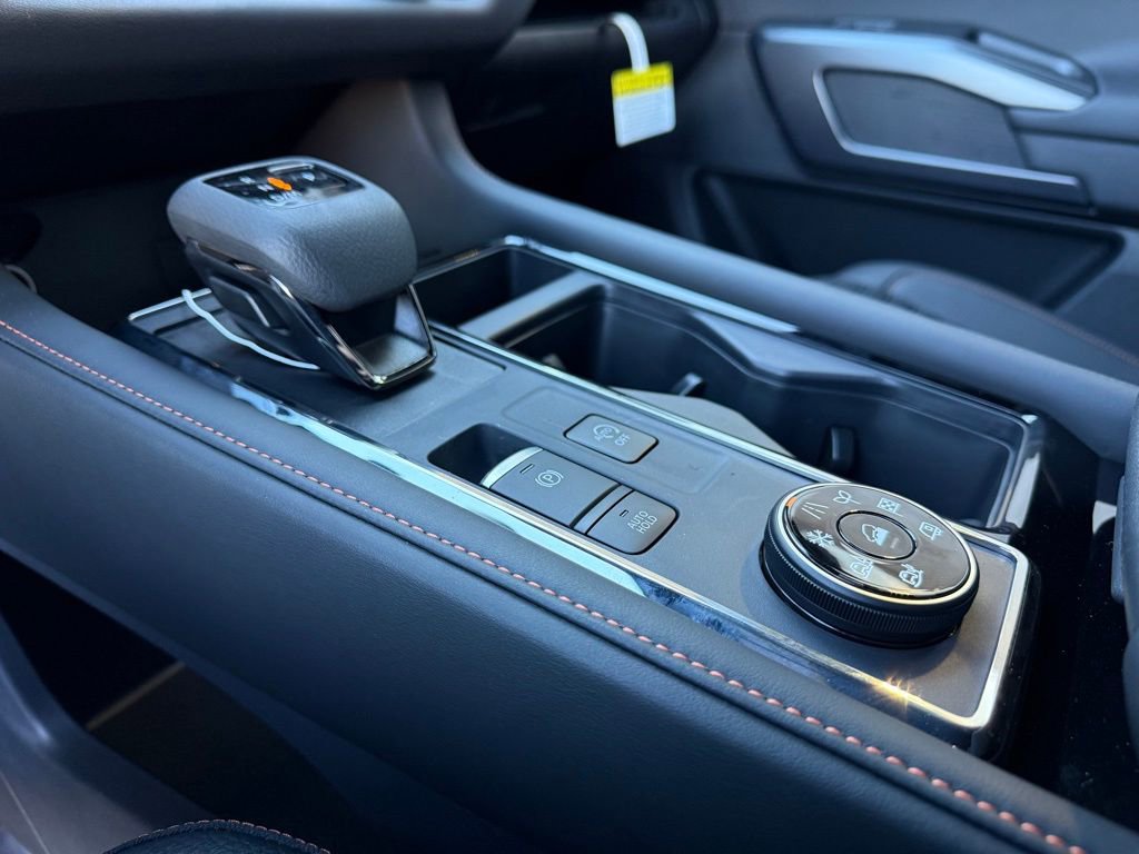 New 2025 Nissan Pathfinder Rock Creek image 29