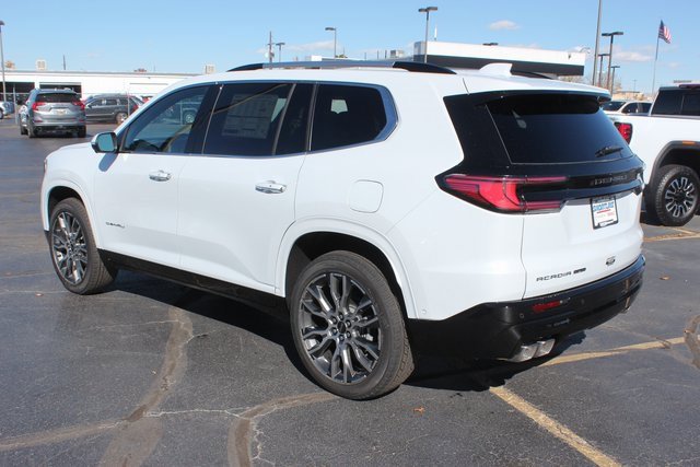 New 2026 GMC Acadia Denali Ultimate w/ LPO, Floor Liner Package image 13