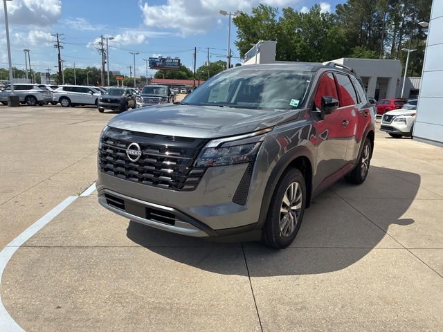 New 2026 Nissan Pathfinder SL FWD image 3