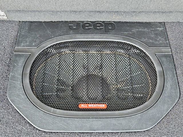 Used 2020 Jeep Wrangler Rubicon AWD/4WD image 25