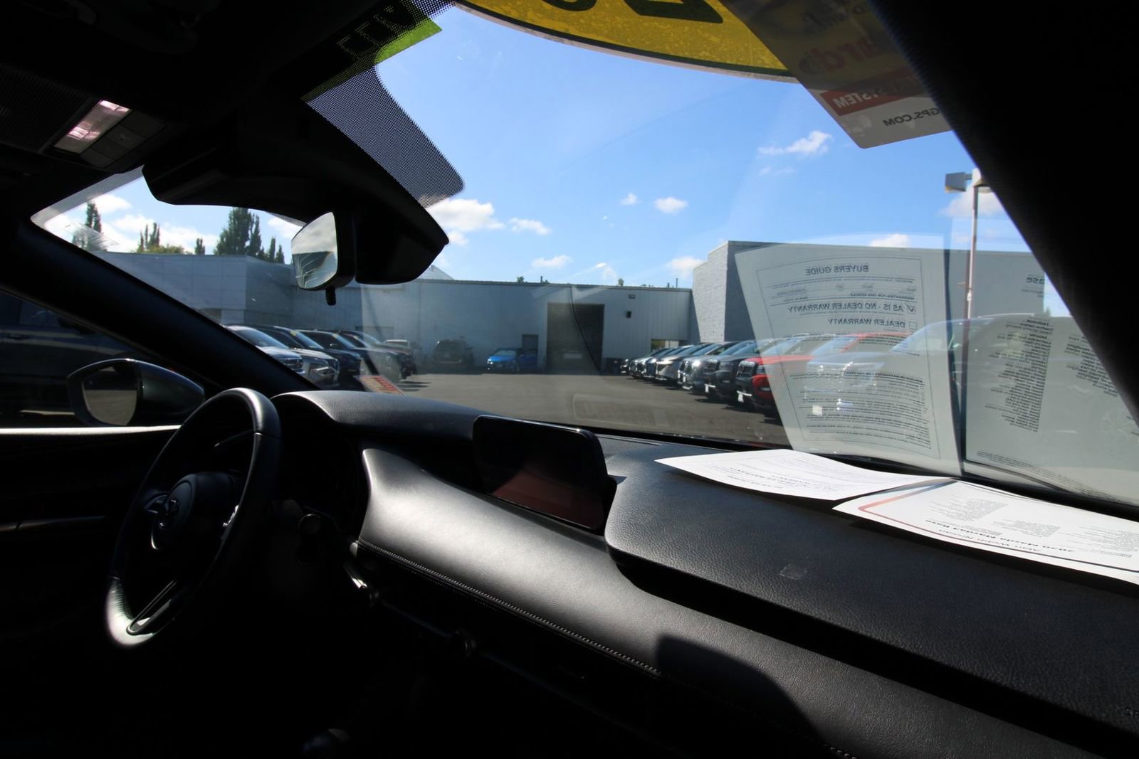 Used 2020 MAZDA MAZDA3 Hatchback image 21