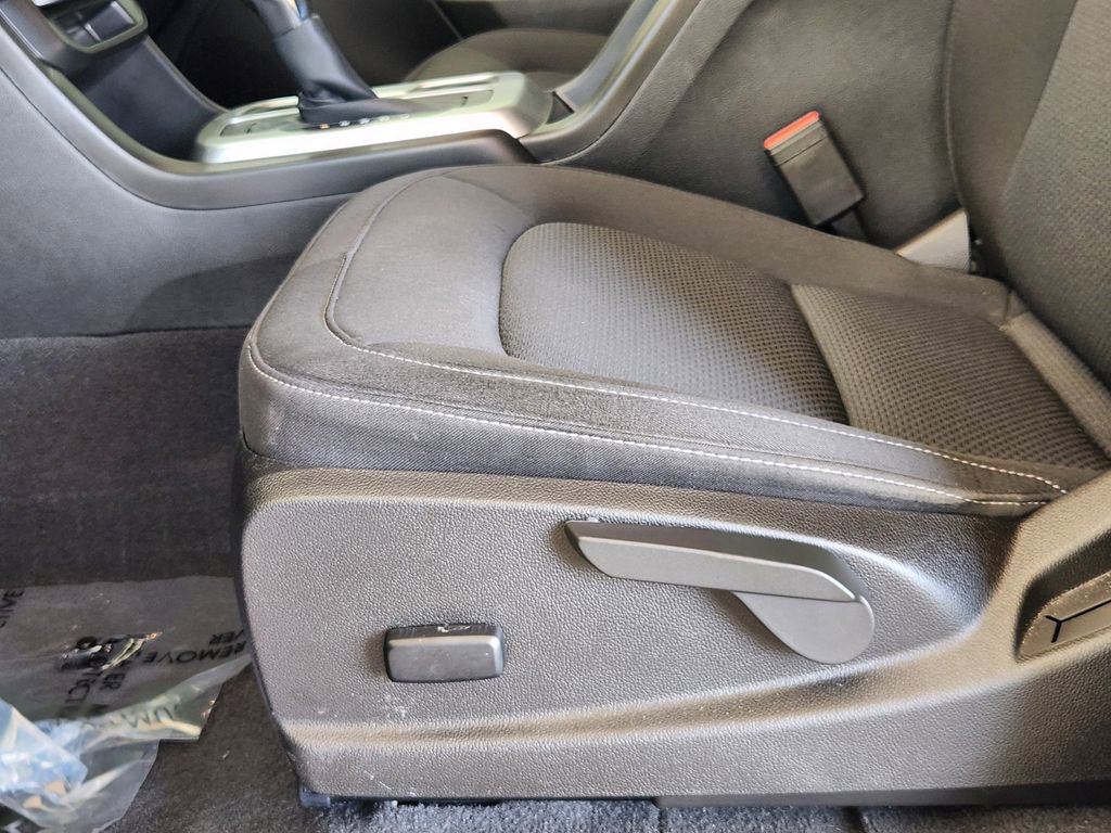 Used 2022 Chevrolet Colorado LT image 23