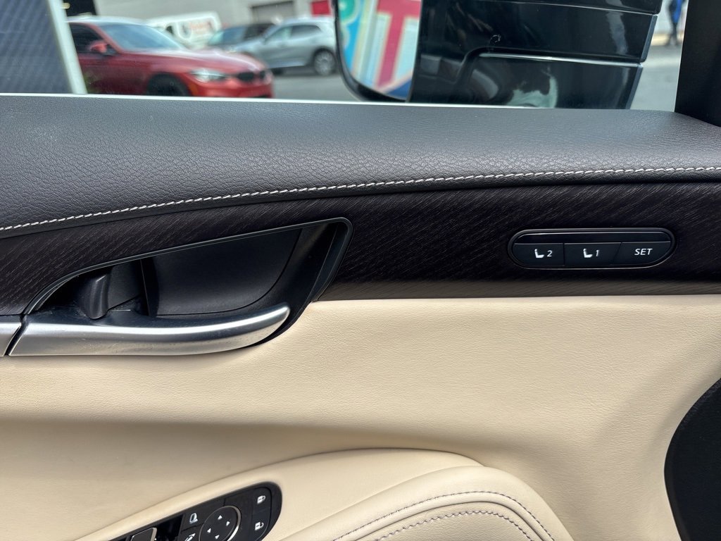 Used 2023 INFINITI QX60 Sensory w/ Cargo Package image 17