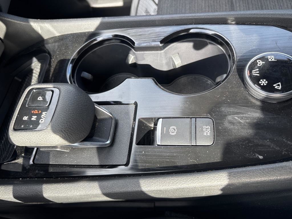 Used 2023 Nissan Rogue SV image 27