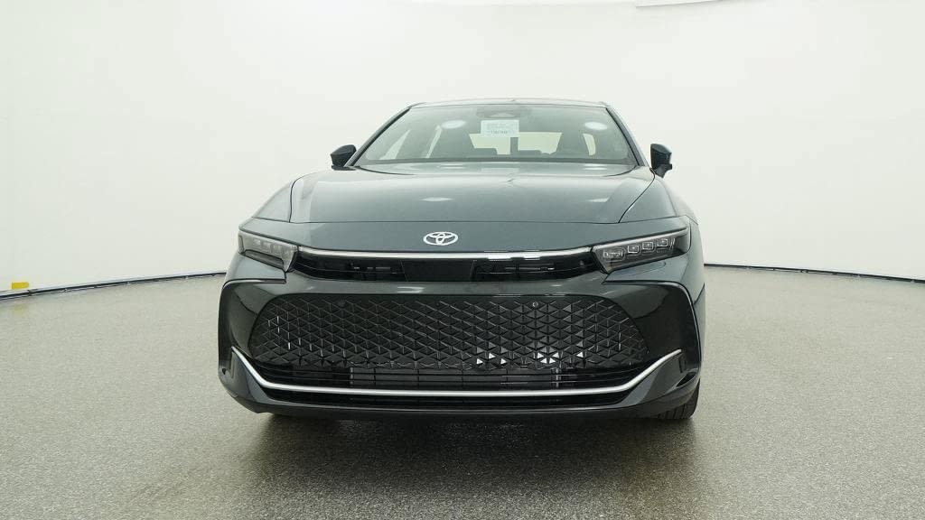 New 2026 Toyota Crown Platinum AWD/4WD image 31