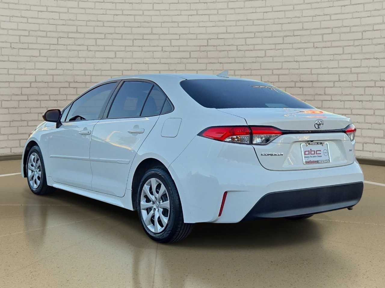 Used 2024 Toyota Corolla LE FWD image 8
