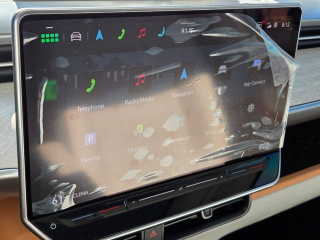 New 2025 Volkswagen ID. Buzz 1st Edition AWD/4WD image 11