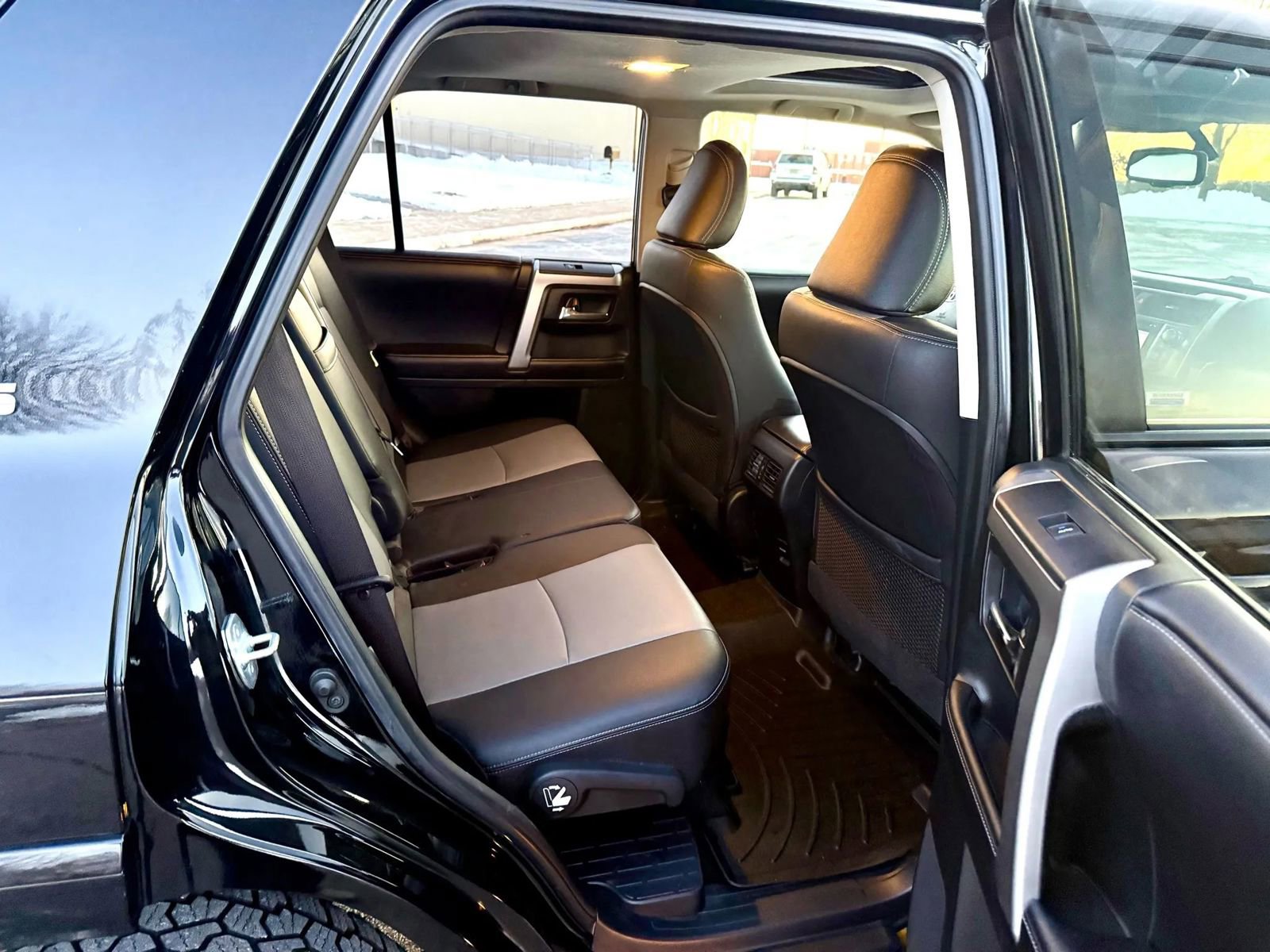 Used 2017 Toyota 4Runner Limited image 17