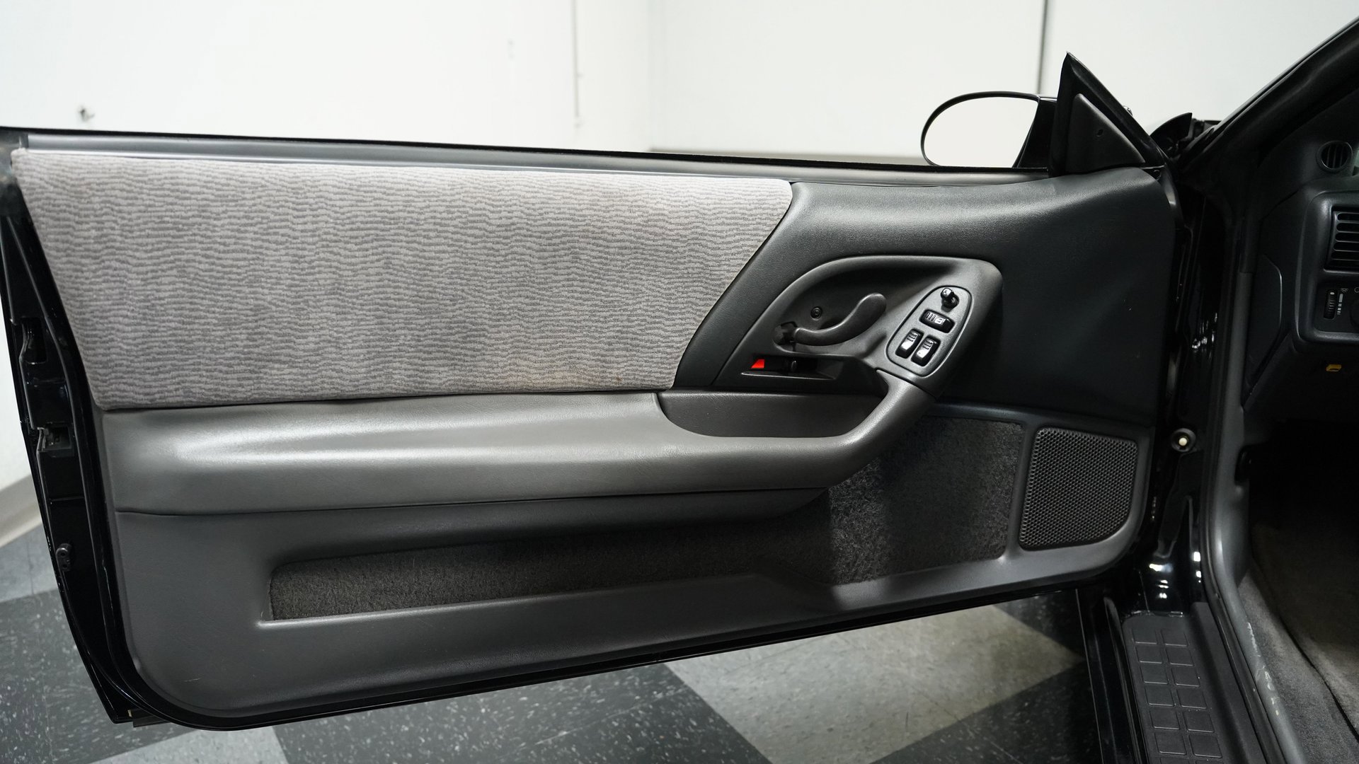 Used 1997 Chevrolet Camaro Z28 w/ Preferred Equipment Group 2 image 33