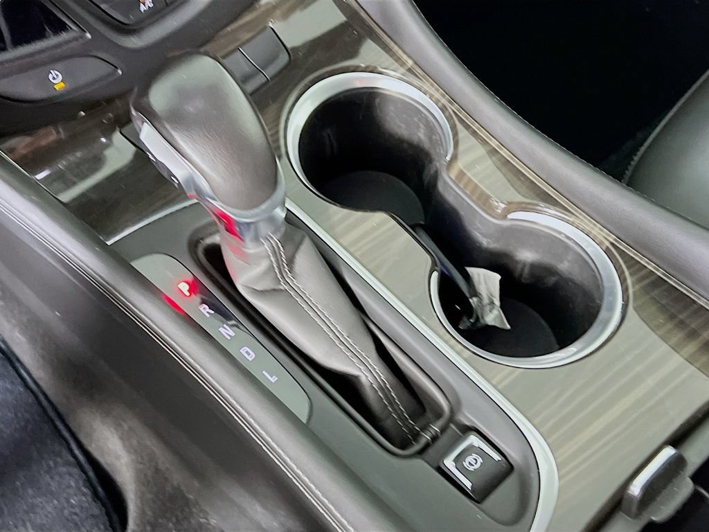 Certified 2020 Buick Envision Essence AWD/4WD image 14