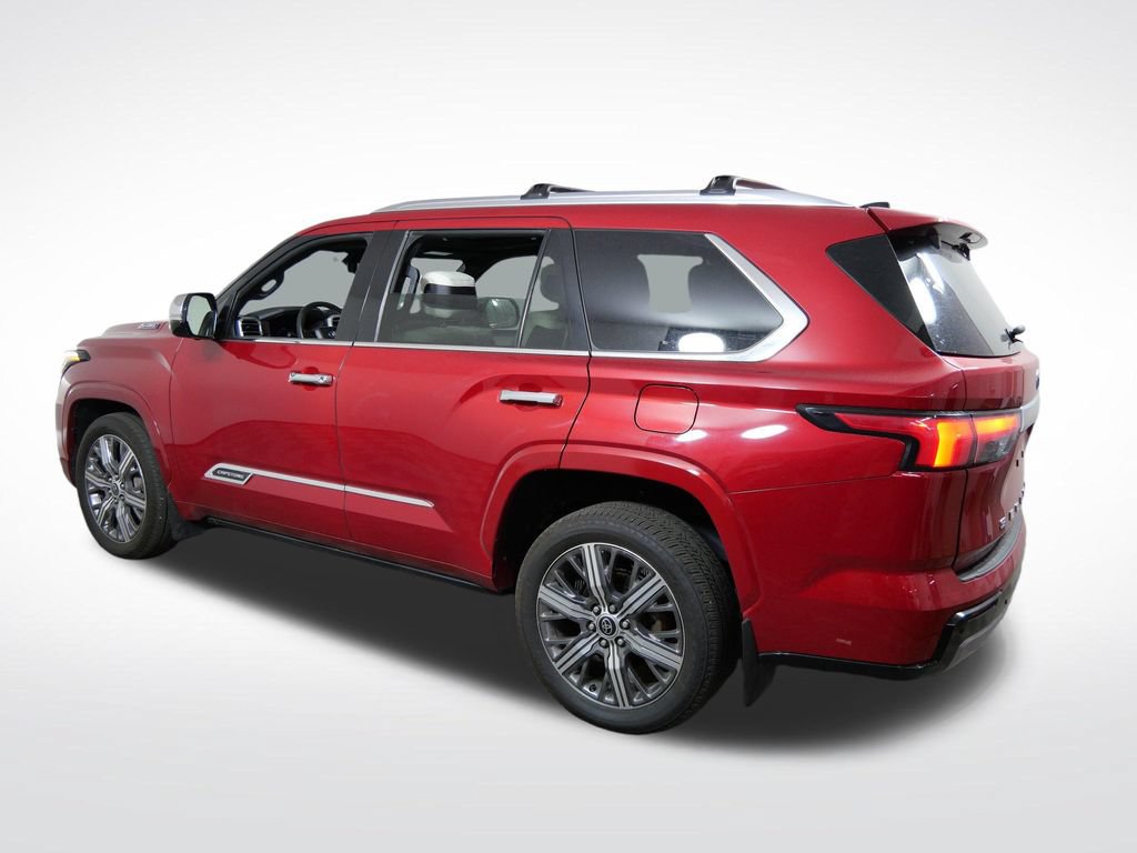 Used 2023 Toyota Sequoia Capstone AWD/4WD image 7