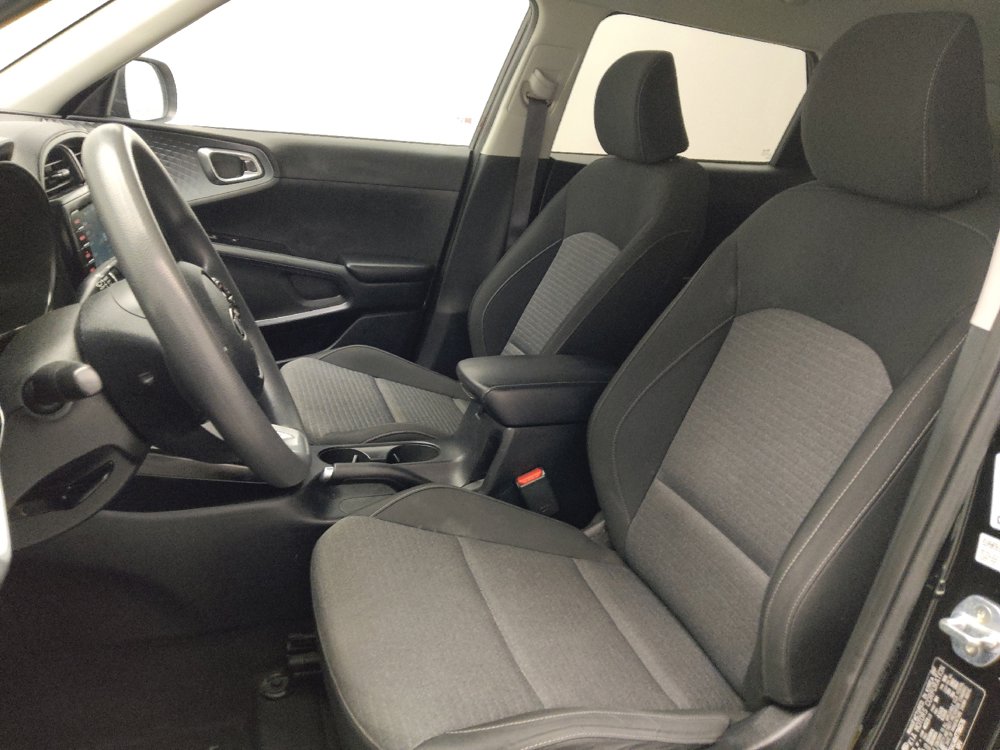 Used 2021 Kia Soul S image 17