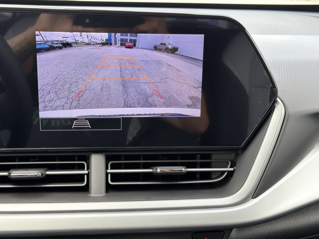 New 2026 Chevrolet Trax LS w/ LS Convenience Package FWD image 5