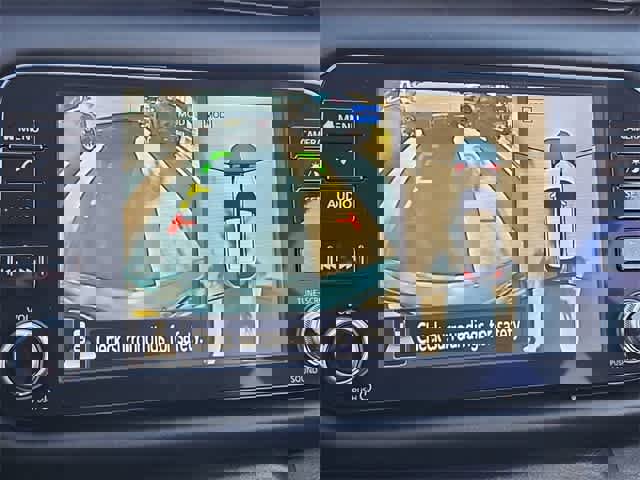 Used 2021 Nissan Kicks SR w/ Interior Electronics Package image 28