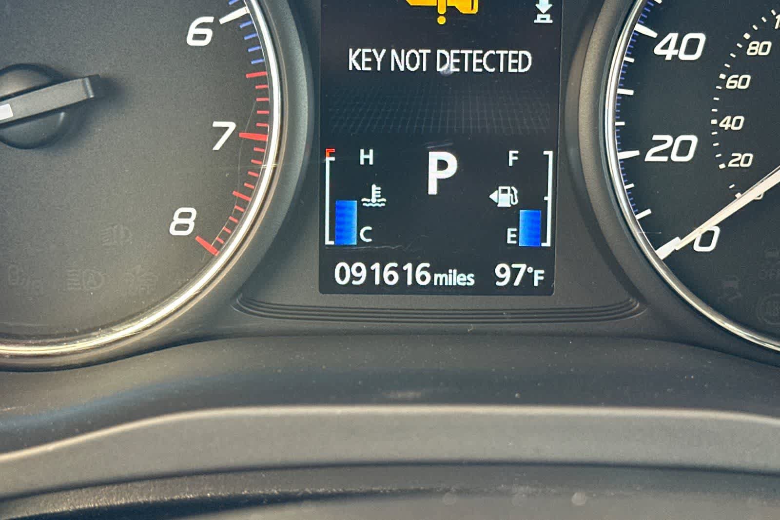 Used 2020 Mitsubishi Outlander SE AWD/4WD image 24