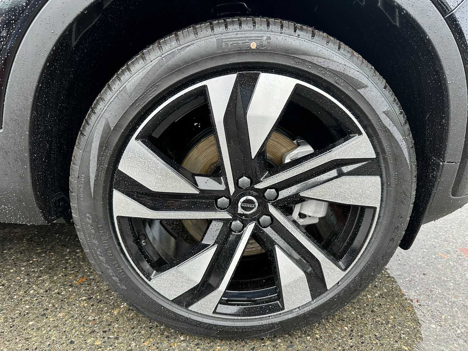 New 2026 Volvo XC40 B5 Ultra w/ Climate Package image 9